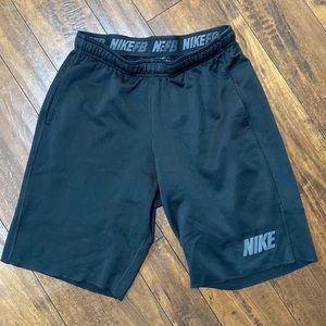 Nike Black Therma-Fit Fleece Lined Athletic Shorts Size Medium